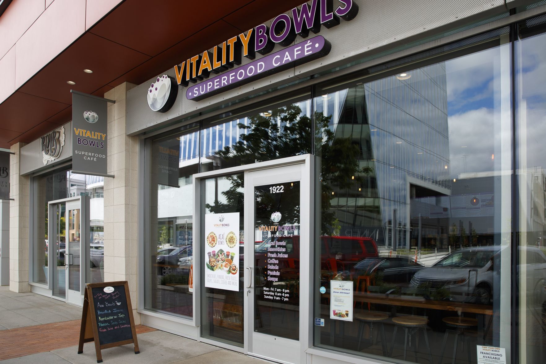 Dining Notes: Owners of Lola's in Dundee to operate new cafe, Fig, in Kiewit Luminarium